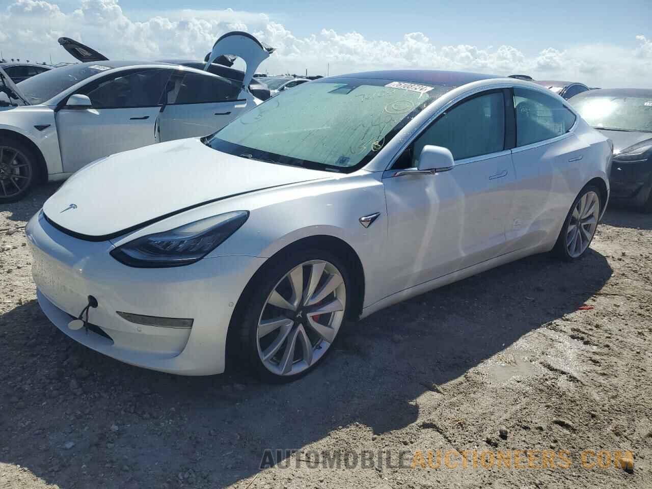 5YJ3E1EB8JF081850 TESLA MODEL 3 2018