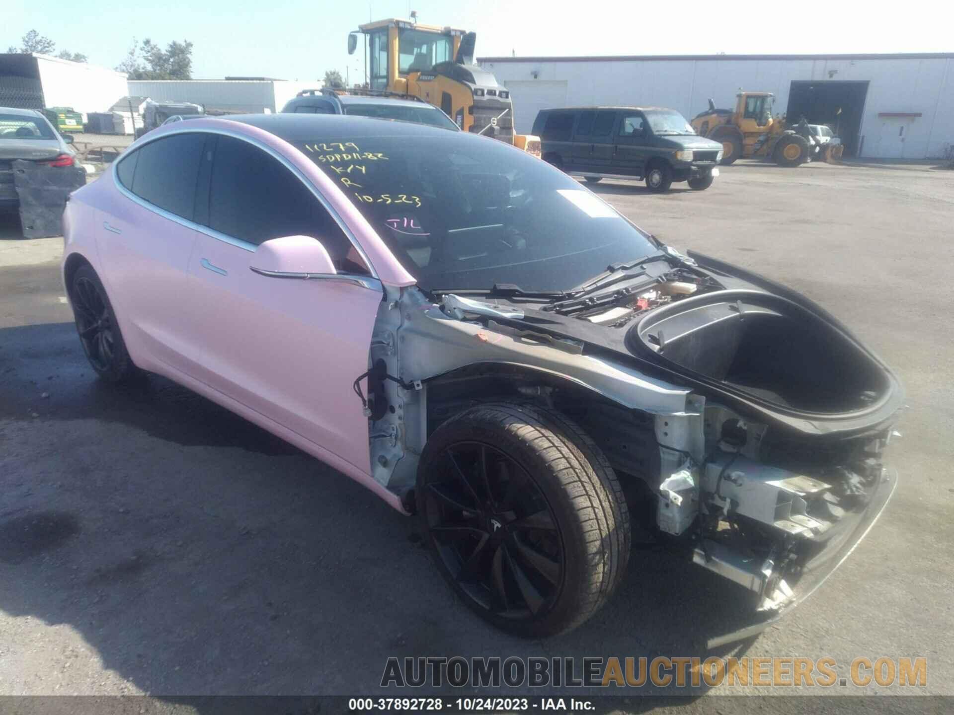 5YJ3E1EB8JF092167 TESLA MODEL 3 2018