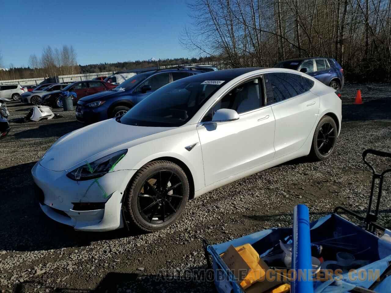 5YJ3E1EB8JF096705 TESLA MODEL 3 2018