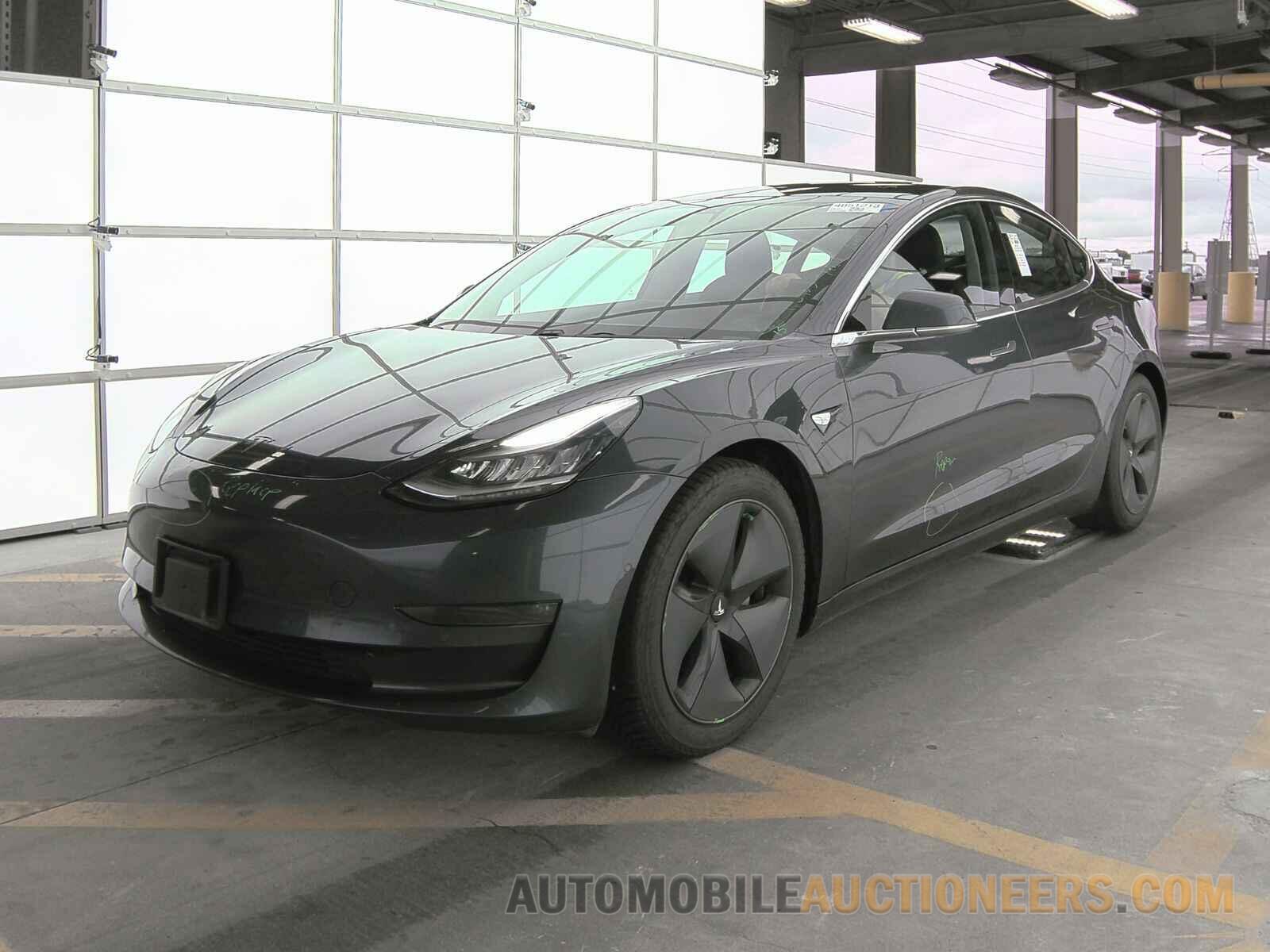 5YJ3E1EB8JF112403 Tesla Model 3 2018