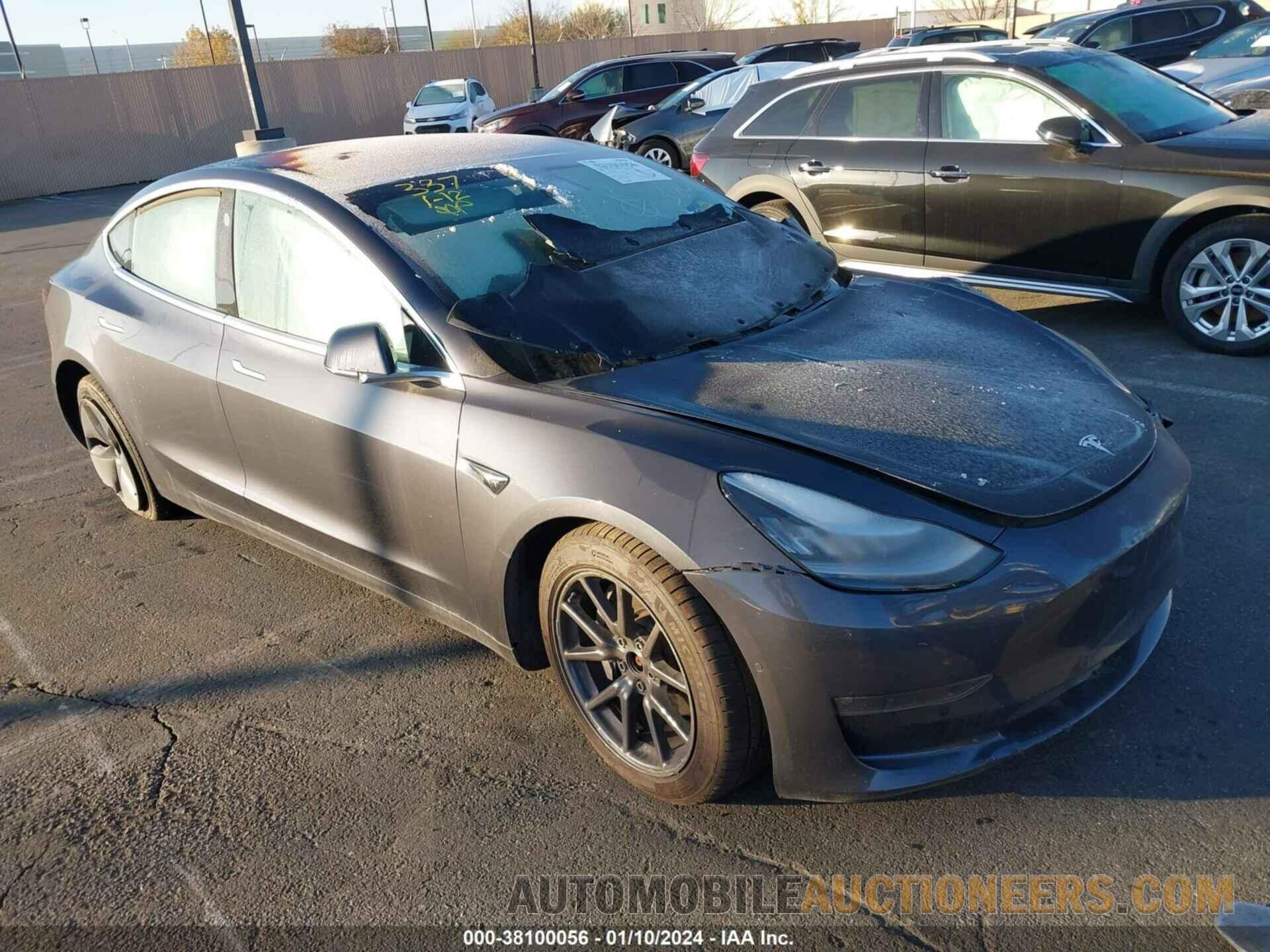 5YJ3E1EB8JF119609 TESLA MODEL 3 2018