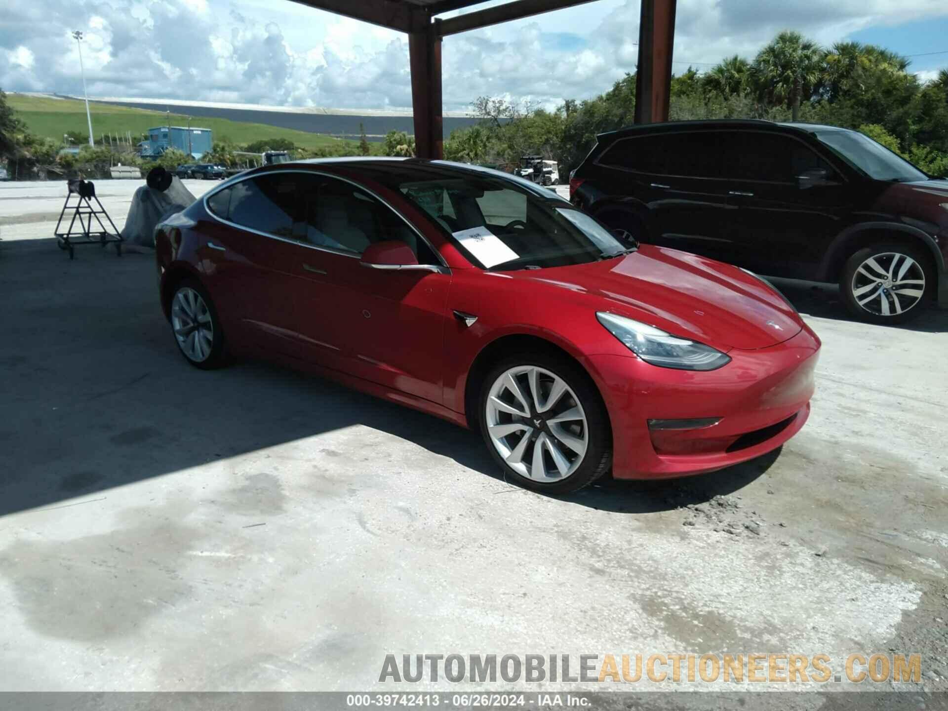 5YJ3E1EB8JF122395 TESLA MODEL 3 2018