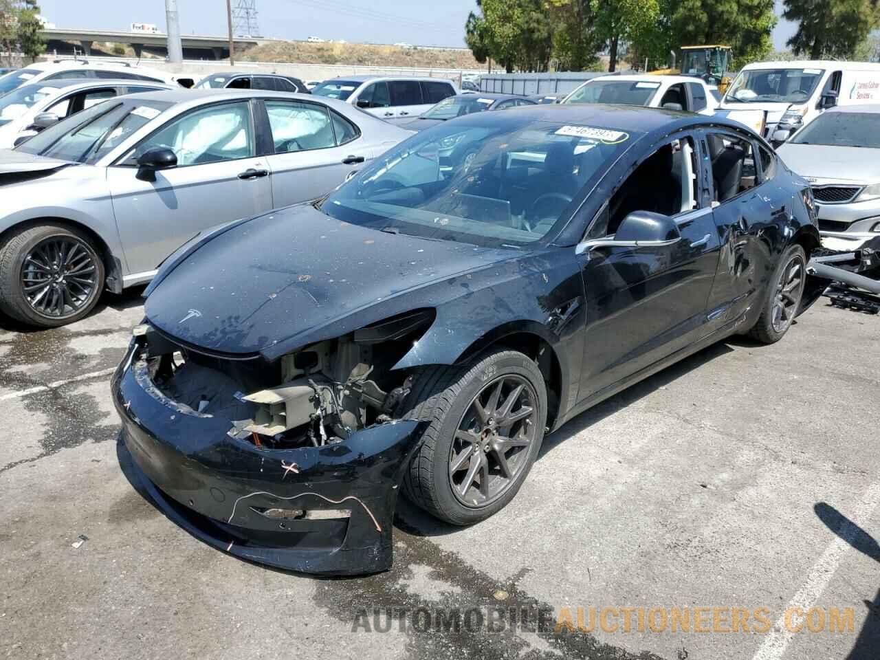 5YJ3E1EB8JF130335 TESLA MODEL 3 2018