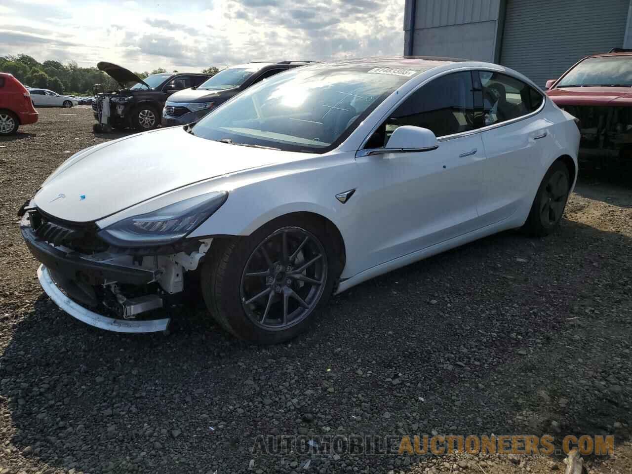 5YJ3E1EB8JF131176 TESLA MODEL 3 2018