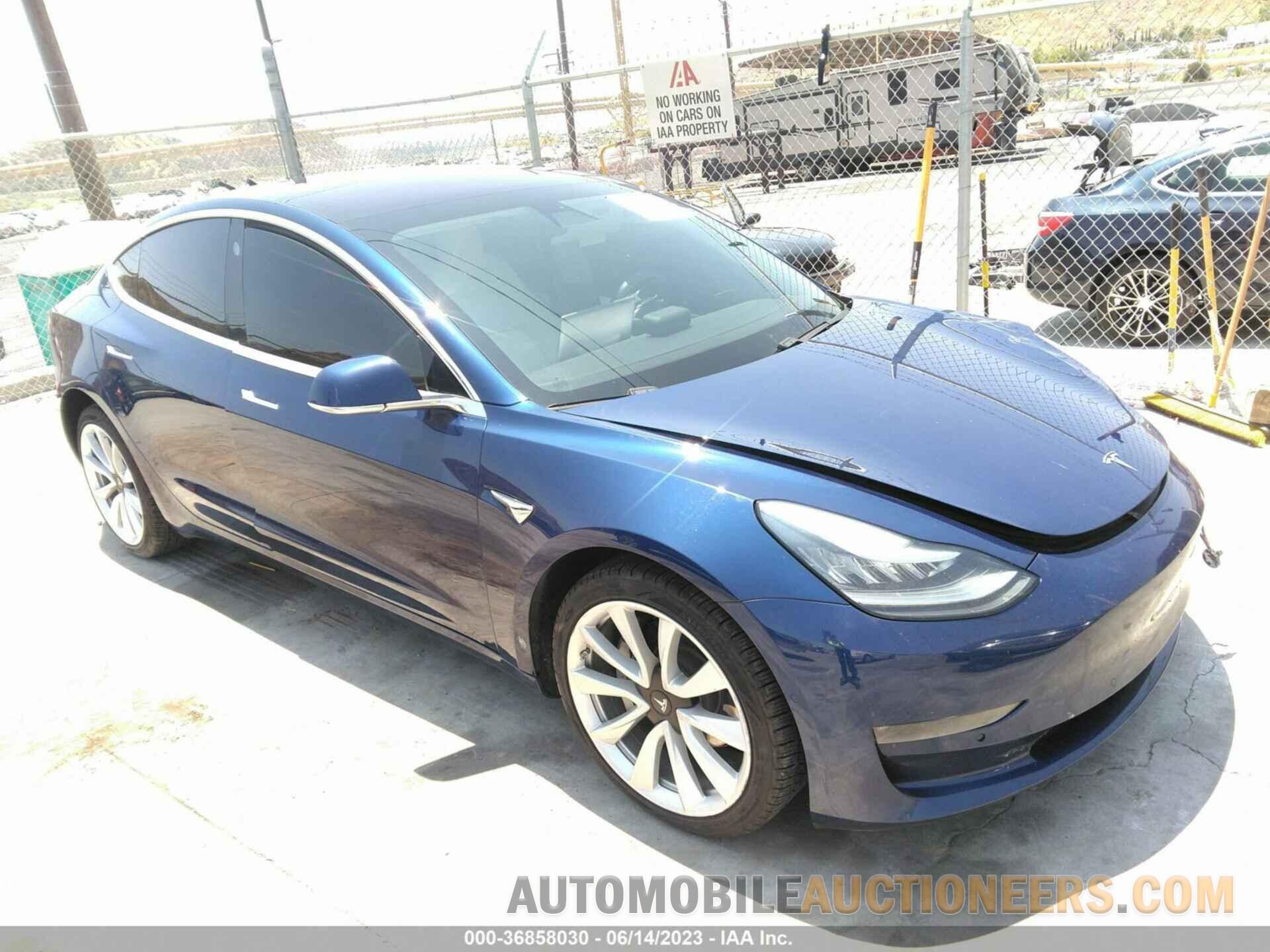 5YJ3E1EB8JF147782 TESLA MODEL 3 2018