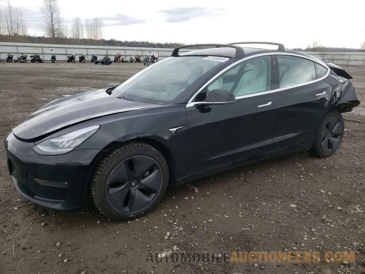 5YJ3E1EB8JF148639 TESLA MODEL 3 2018