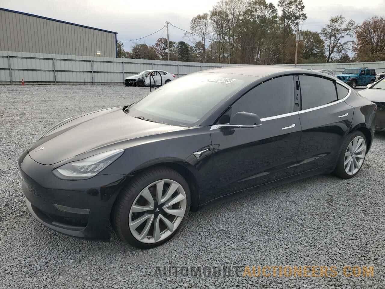 5YJ3E1EB8JF149189 TESLA MODEL 3 2018