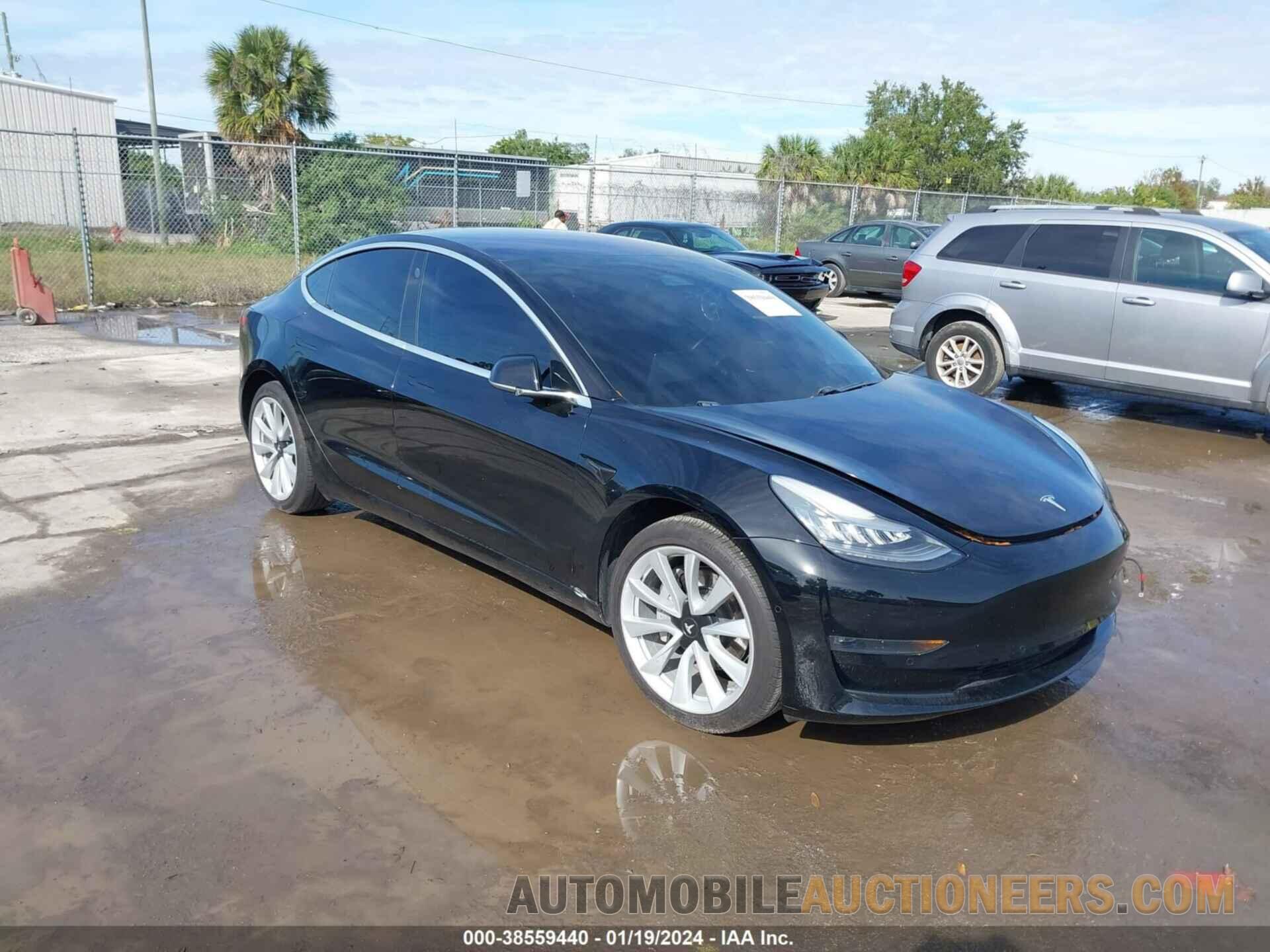 5YJ3E1EB8JF170768 TESLA MODEL 3 2018