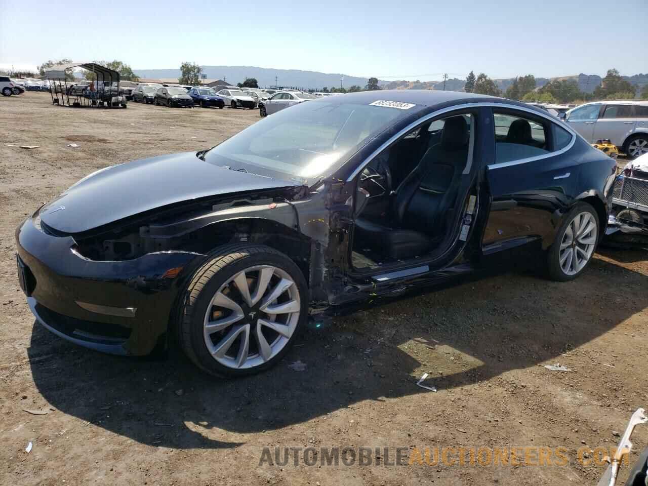 5YJ3E1EB8JF184573 TESLA MODEL 3 2018