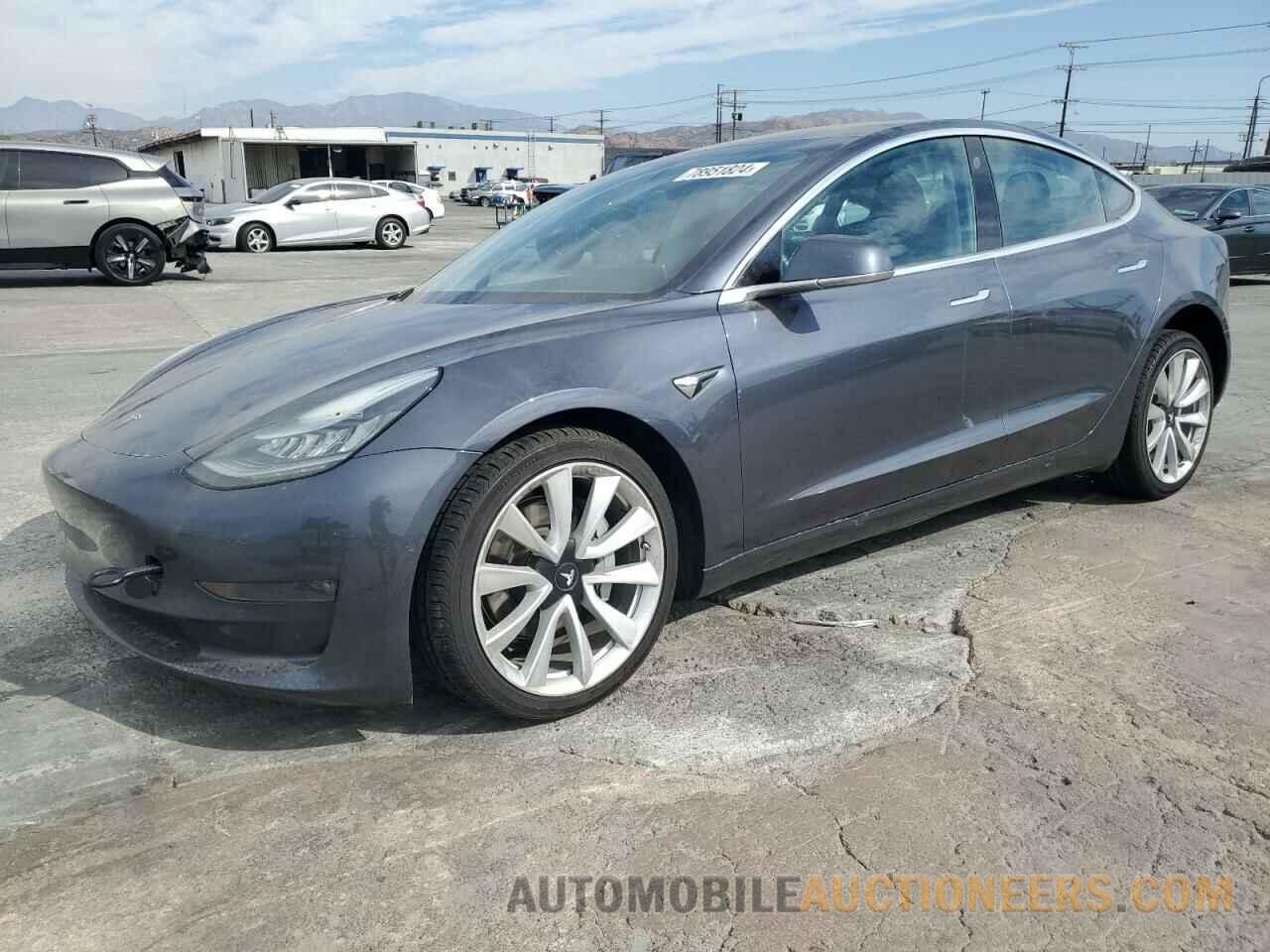 5YJ3E1EB8JF185190 TESLA MODEL 3 2018