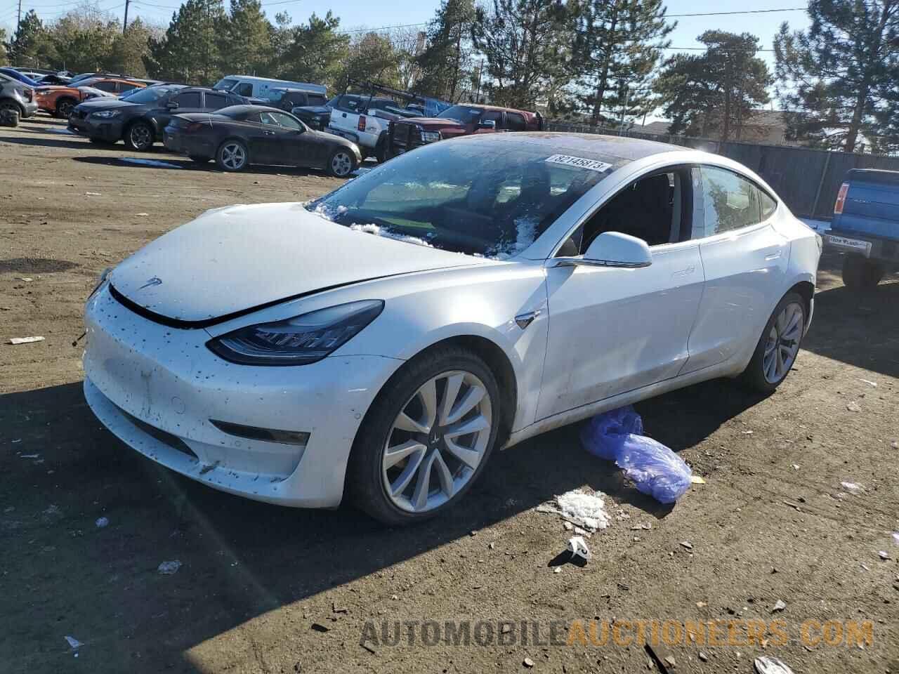 5YJ3E1EB8JF185724 TESLA MODEL 3 2018