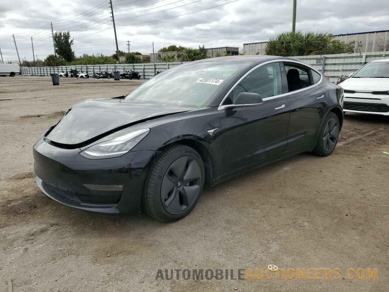 5YJ3E1EB8KF178757 TESLA MODEL 3 2019