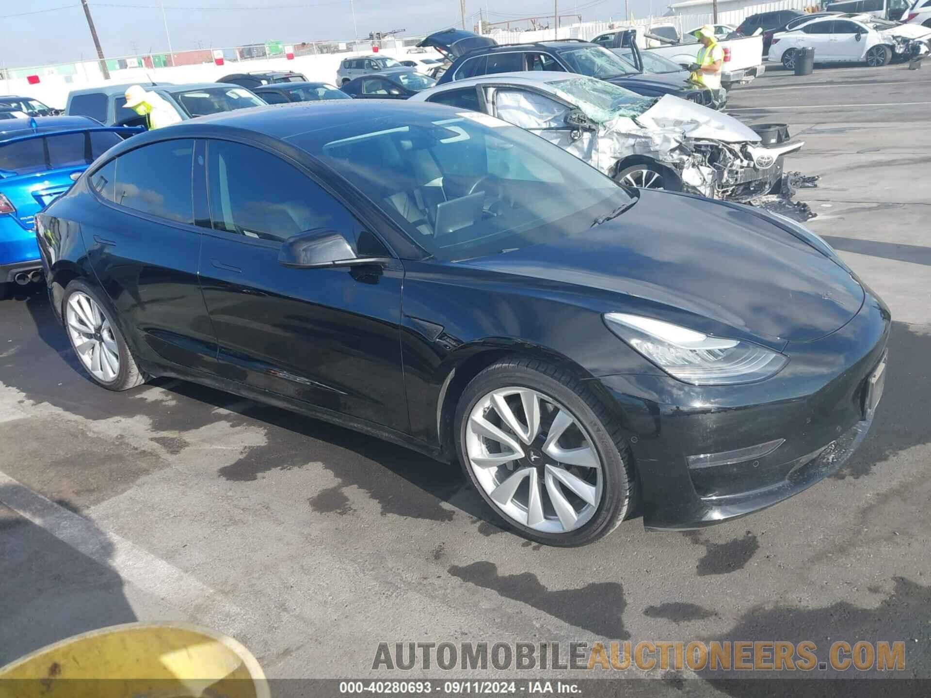 5YJ3E1EB8KF194697 TESLA MODEL 3 2019