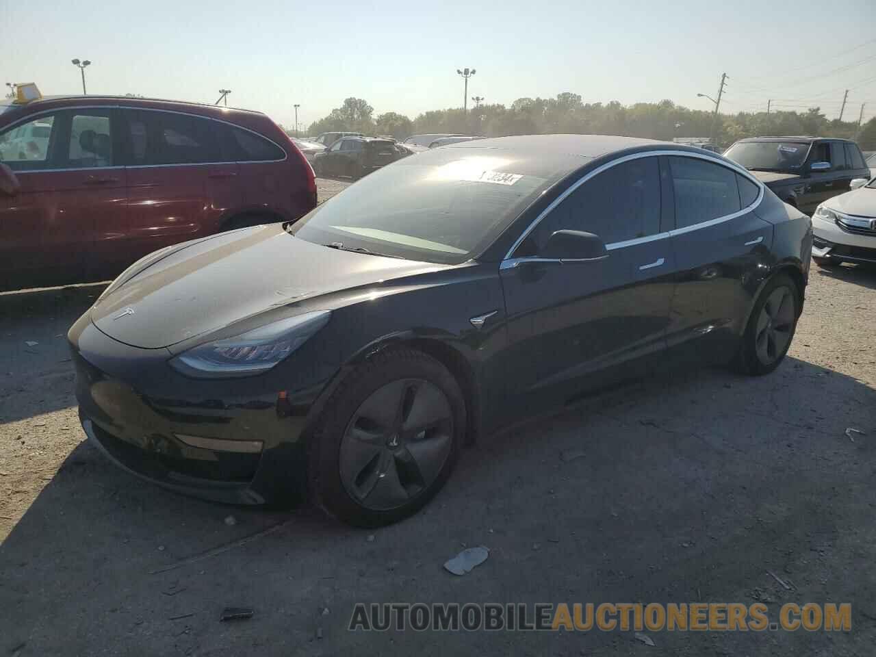 5YJ3E1EB8KF197194 TESLA MODEL 3 2019