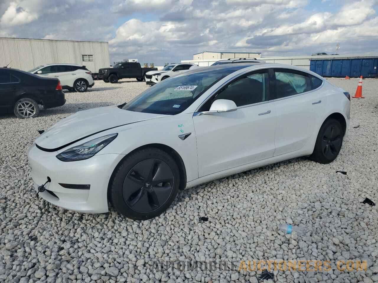 5YJ3E1EB8KF387920 TESLA MODEL 3 2019