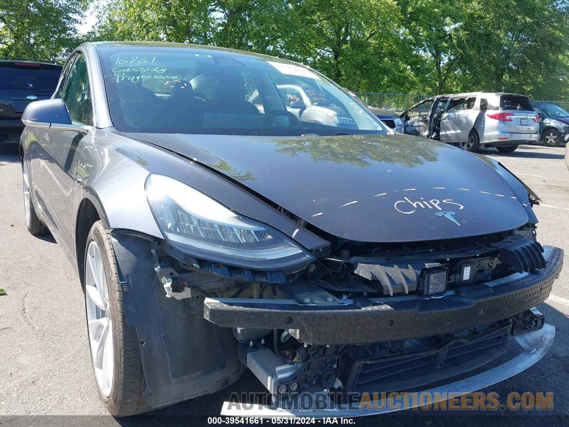 5YJ3E1EB8KF390395 TESLA MODEL 3 2019