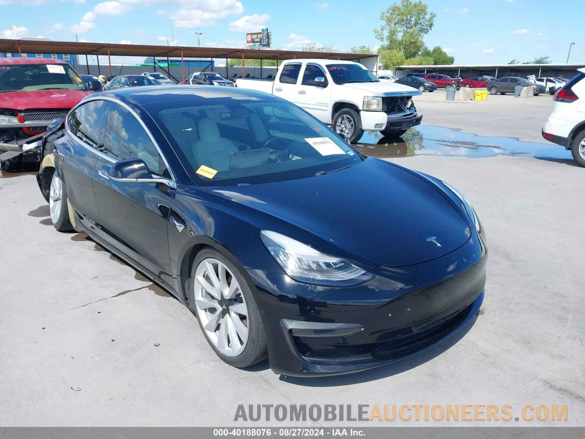 5YJ3E1EB8KF391451 TESLA MODEL 3 2019