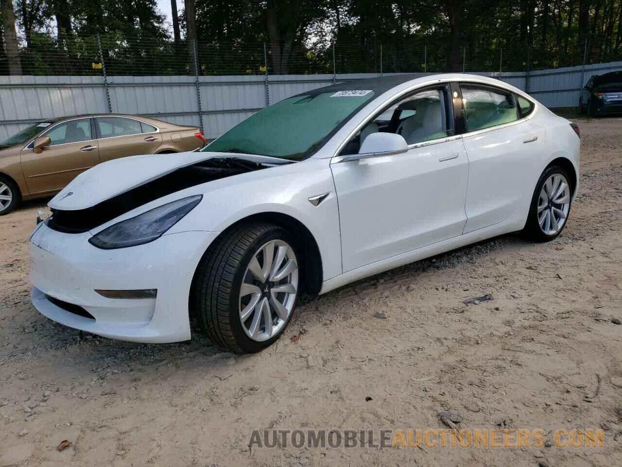 5YJ3E1EB8KF392308 TESLA MODEL 3 2019