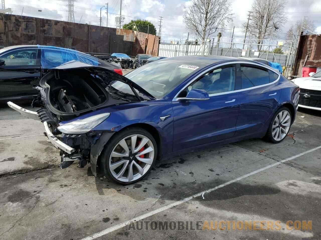 5YJ3E1EB8KF438347 TESLA MODEL 3 2019