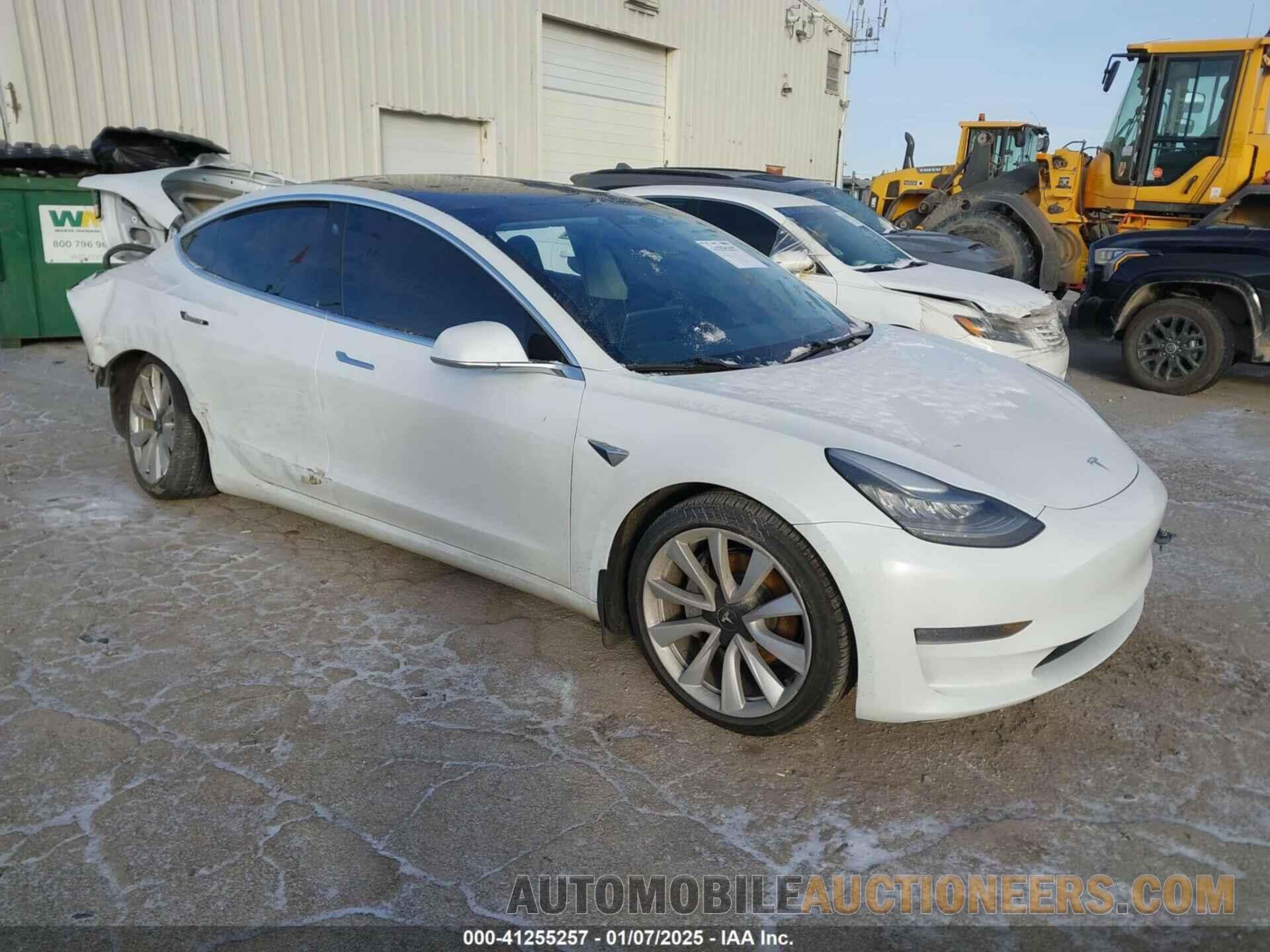 5YJ3E1EB8KF454161 TESLA MODEL 3 2019