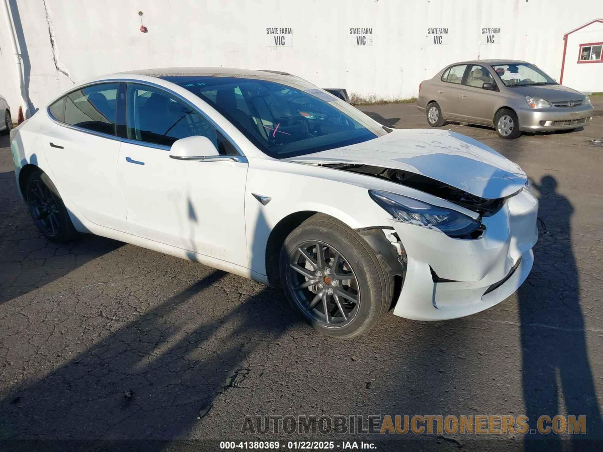 5YJ3E1EB8KF493316 TESLA MODEL 3 2019