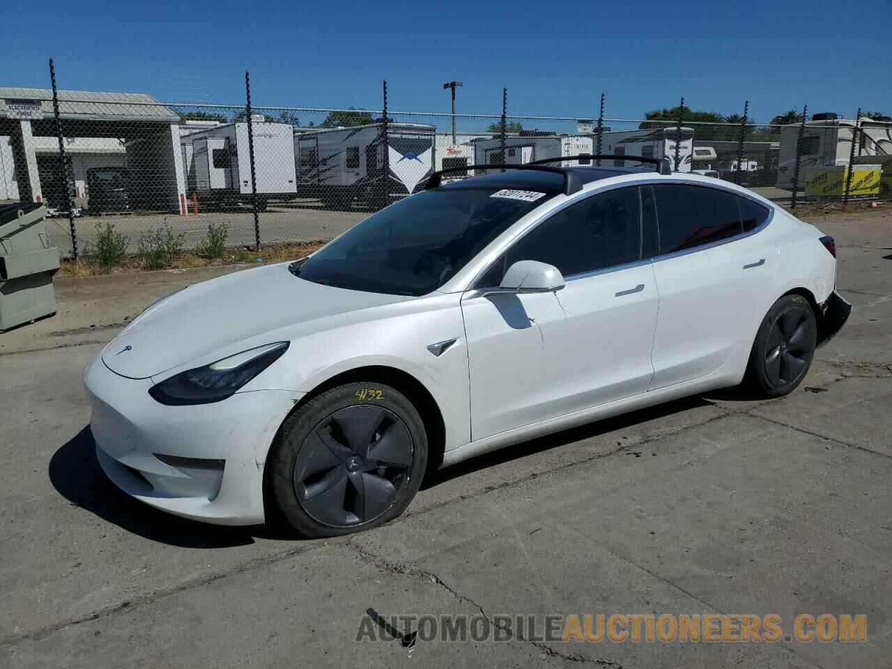 5YJ3E1EB8KF510969 TESLA MODEL 3 2019