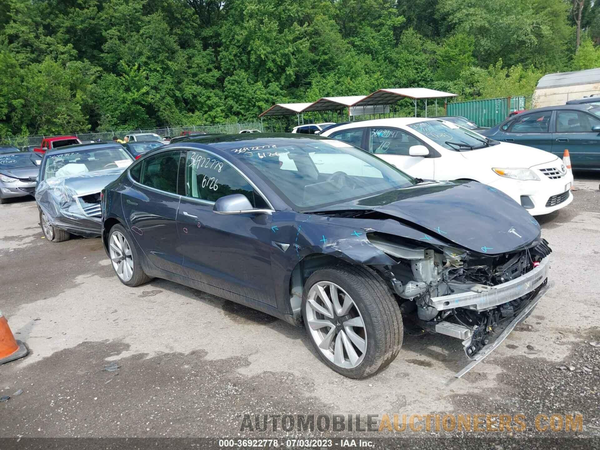 5YJ3E1EB8LF735555 TESLA MODEL 3 2020