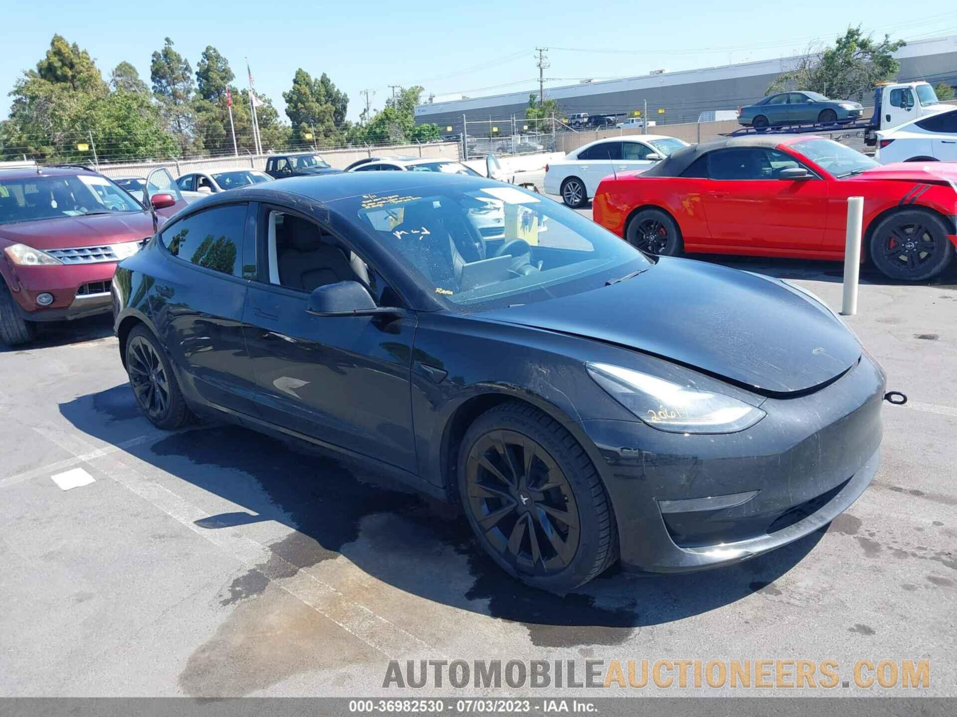 5YJ3E1EB8MF015111 TESLA MODEL 3 2021