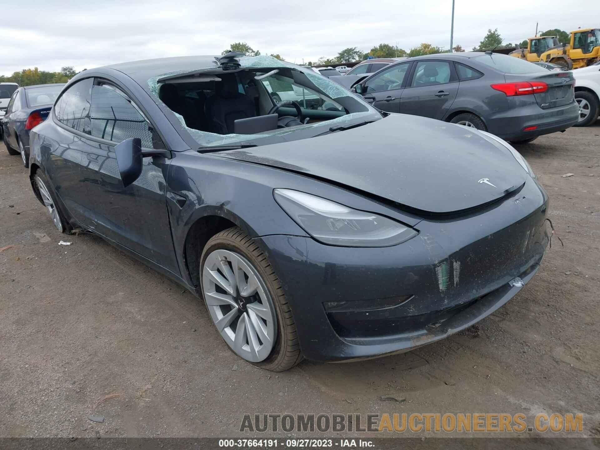 5YJ3E1EB8MF015223 TESLA MODEL 3 2021