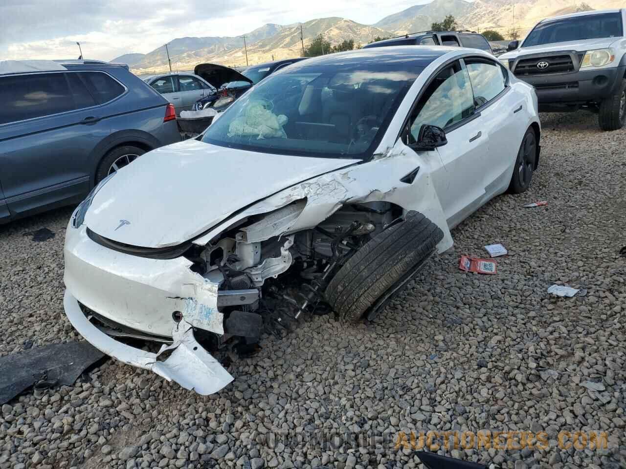 5YJ3E1EB8MF024262 TESLA MODEL 3 2021