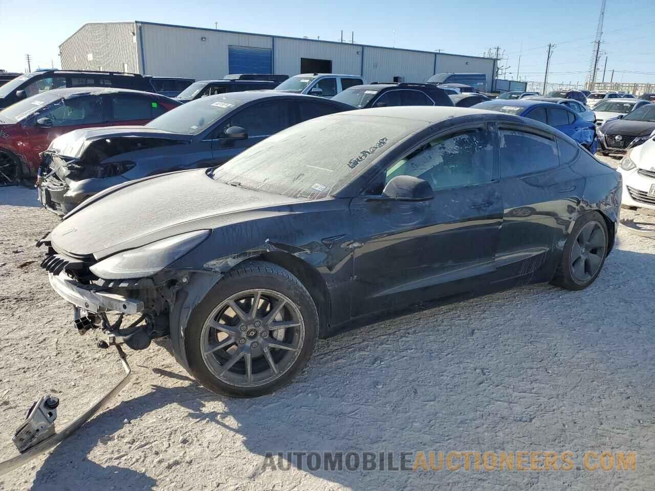 5YJ3E1EB8MF035746 TESLA MODEL 3 2021