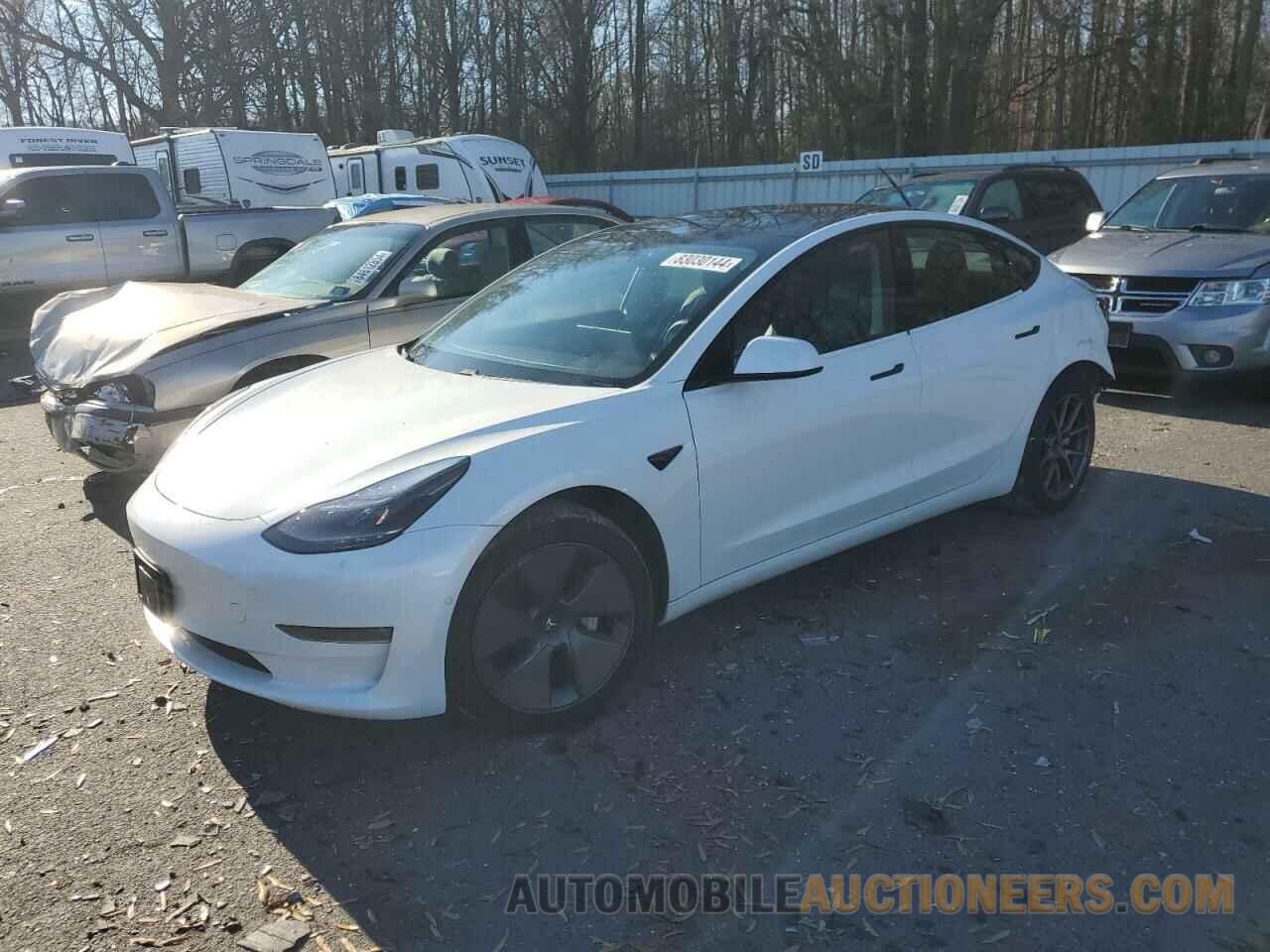 5YJ3E1EB8MF055589 TESLA MODEL 3 2021