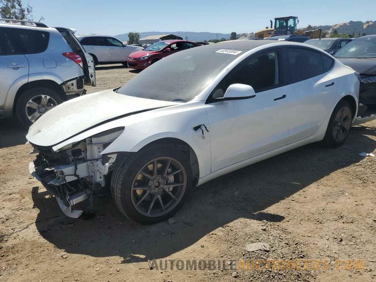 5YJ3E1EB8MF060260 TESLA MODEL 3 2021