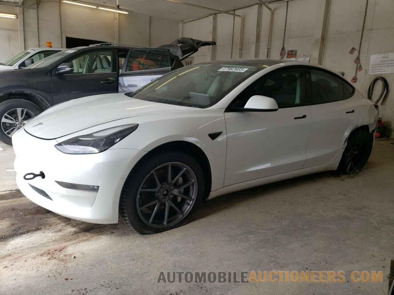 5YJ3E1EB8MF063949 TESLA MODEL 3 2021