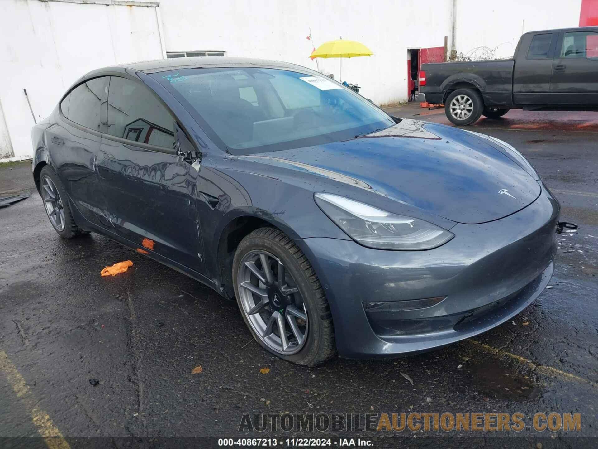 5YJ3E1EB8MF065572 TESLA MODEL 3 2021