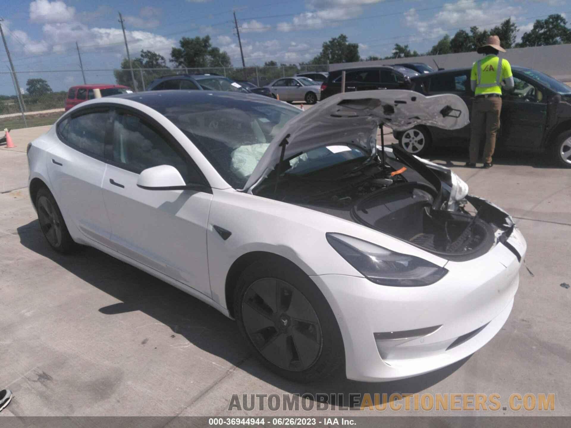 5YJ3E1EB8MF068648 TESLA MODEL 3 2021