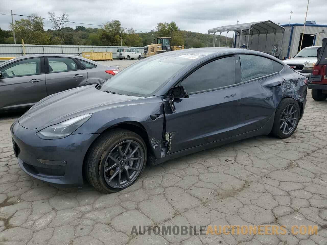 5YJ3E1EB8MF076717 TESLA MODEL 3 2021