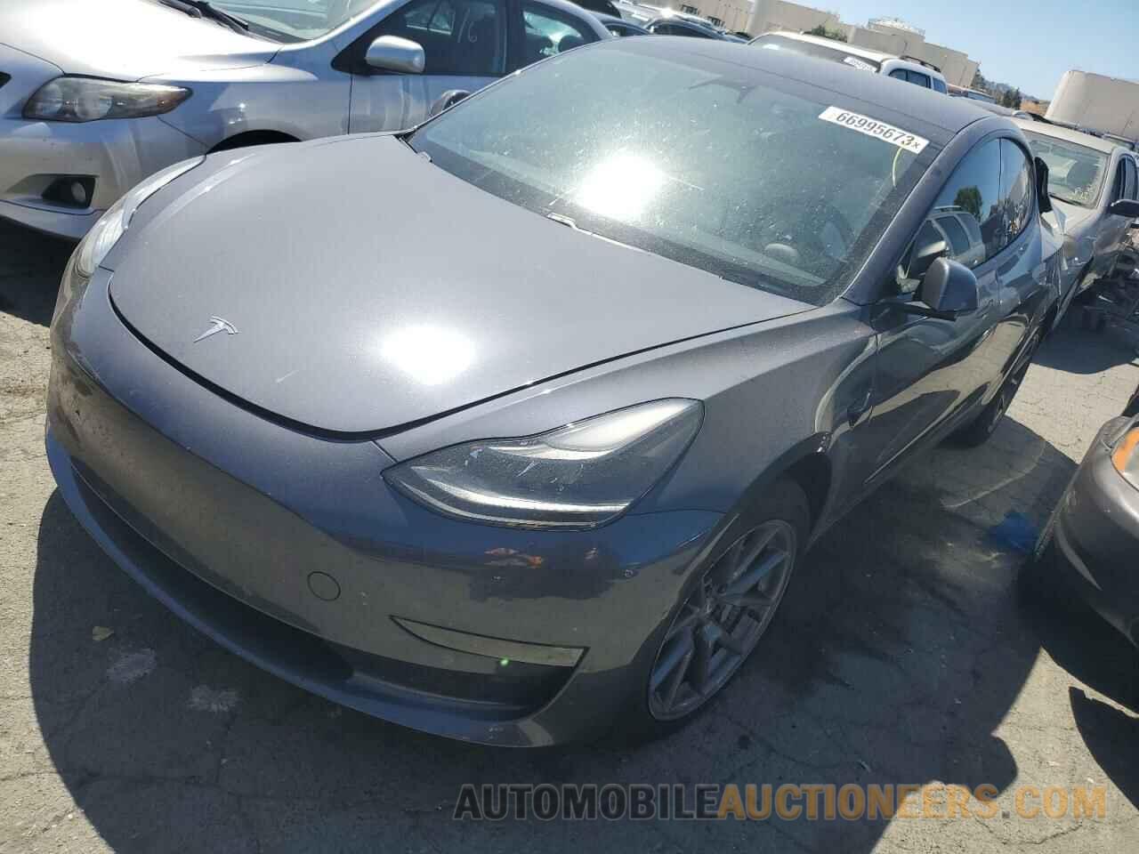 5YJ3E1EB8MF868513 TESLA MODEL 3 2021