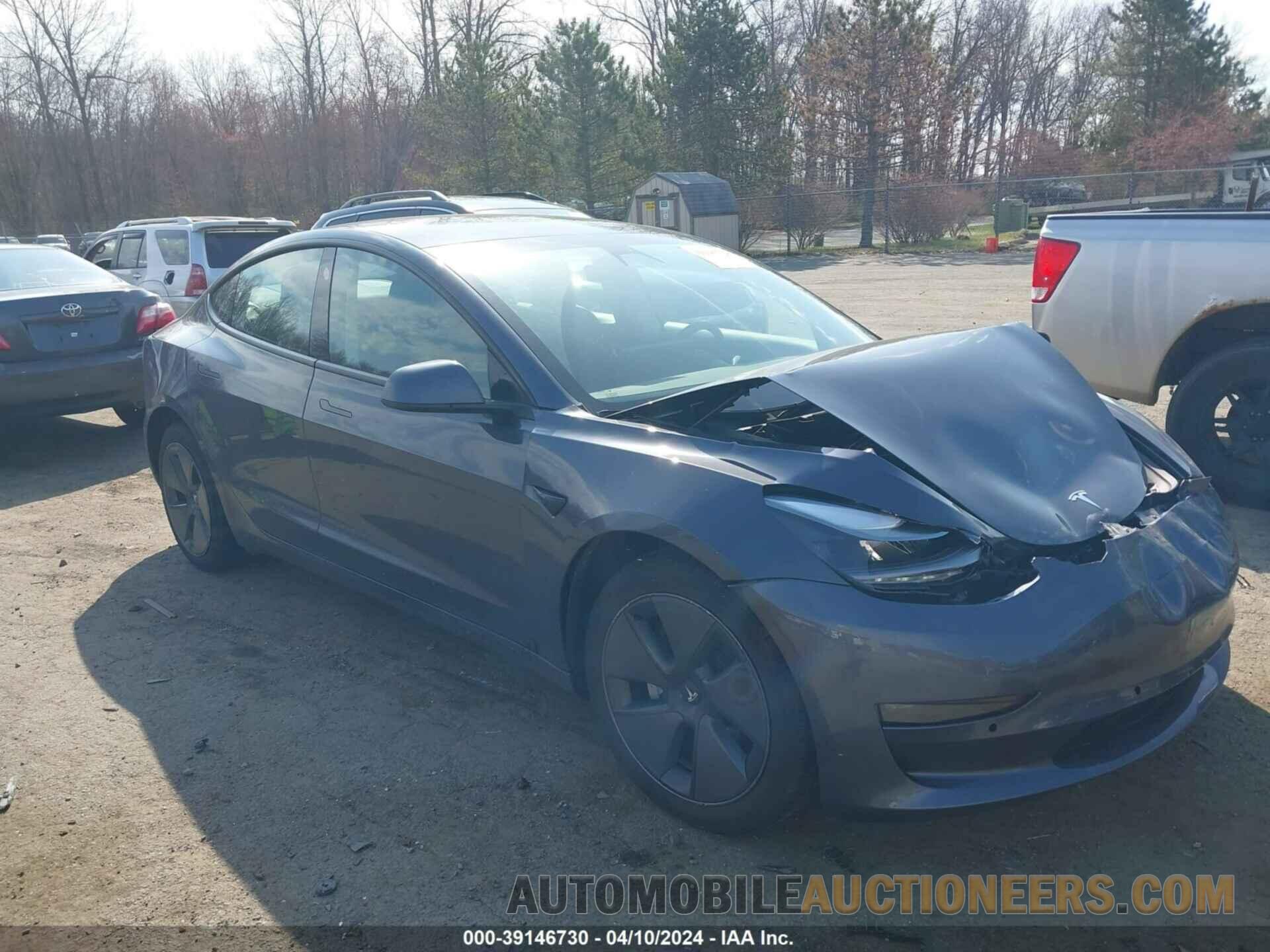 5YJ3E1EB8MF992636 TESLA MODEL 3 2021