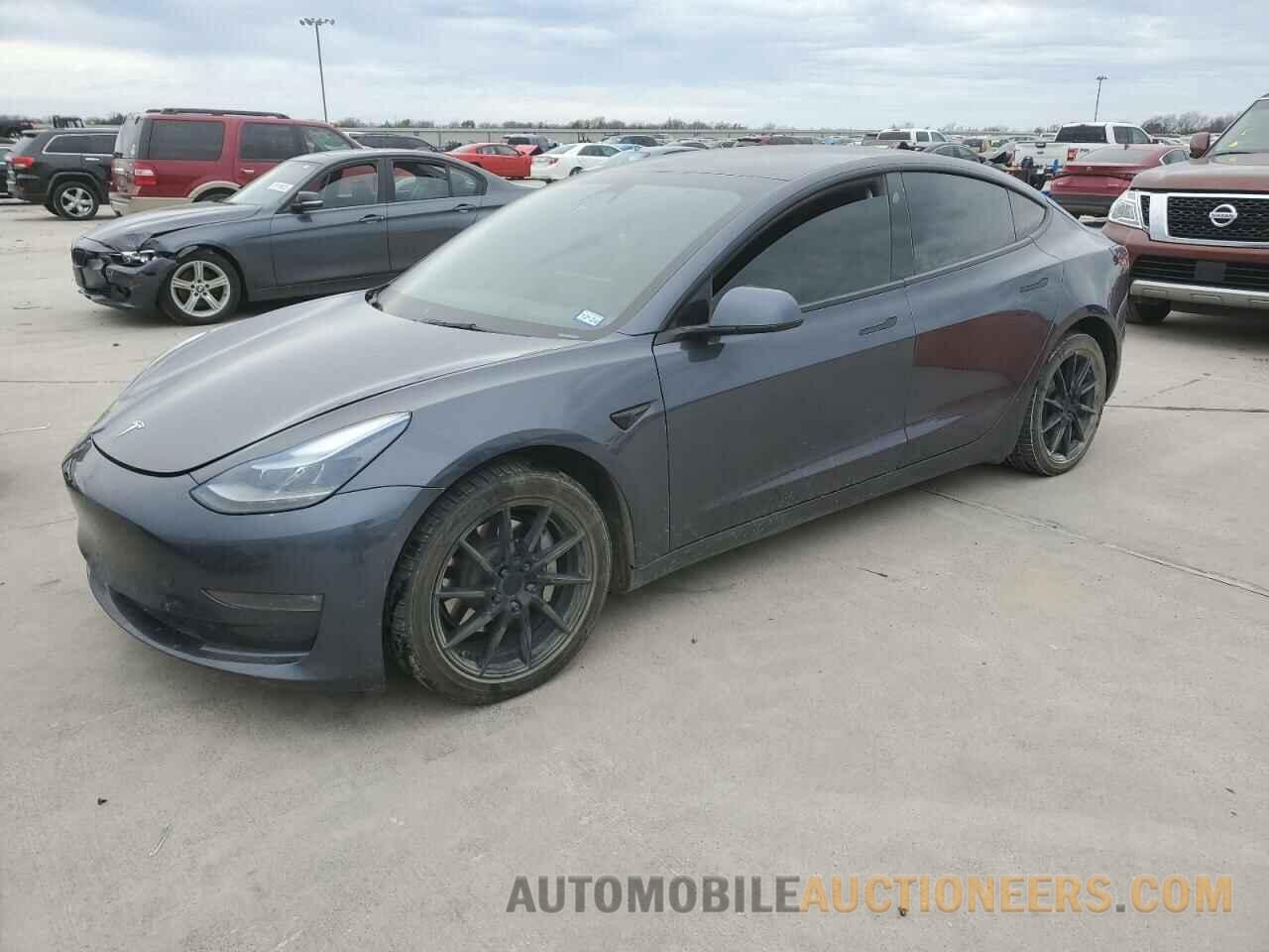 5YJ3E1EB8NF103965 TESLA MODEL 3 2022