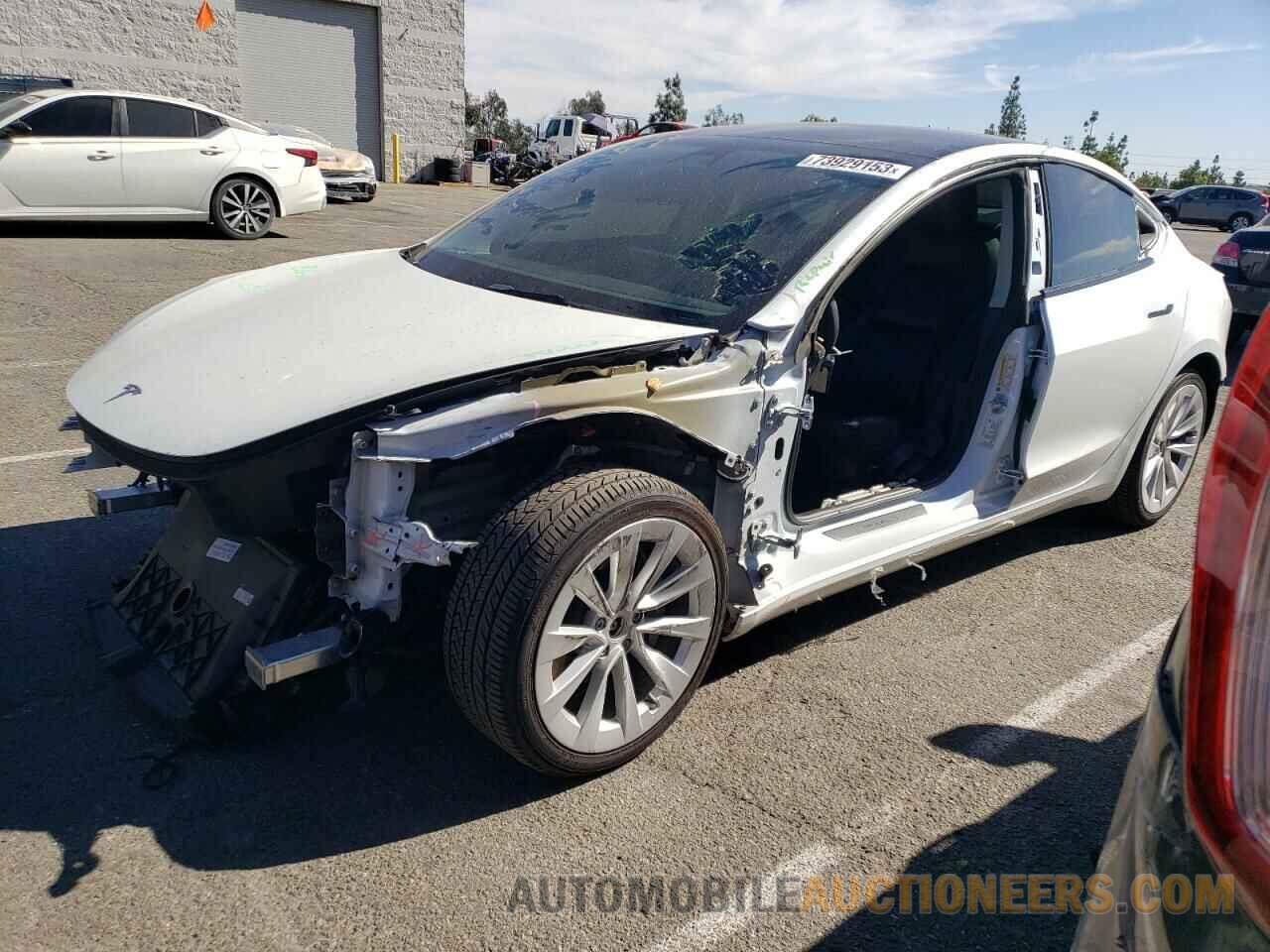 5YJ3E1EB8NF112570 TESLA MODEL 3 2022