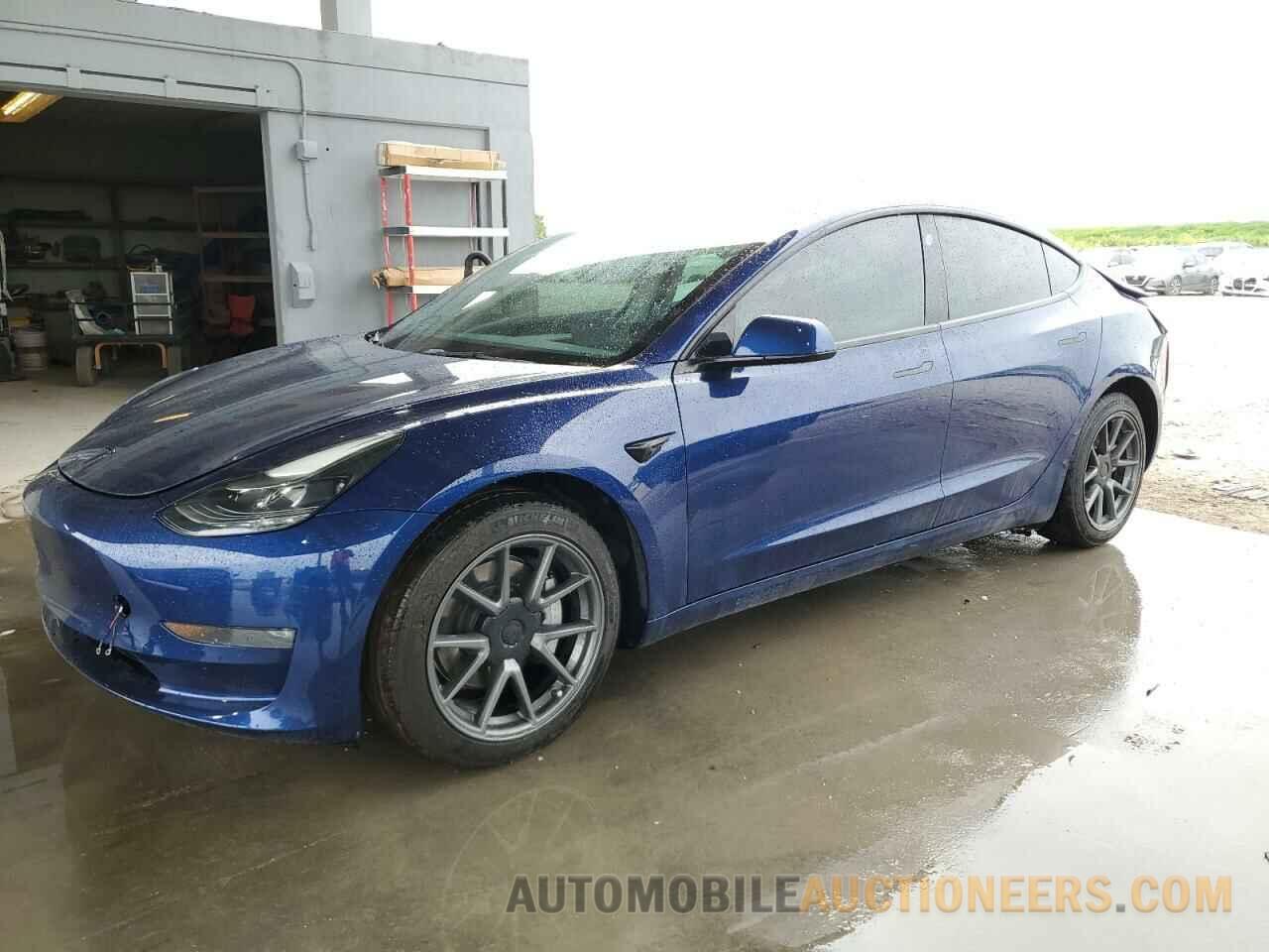 5YJ3E1EB8NF114643 TESLA MODEL 3 2022