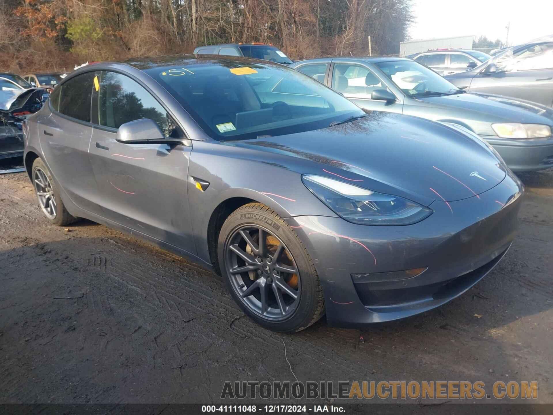 5YJ3E1EB8NF118661 TESLA MODEL 3 2022