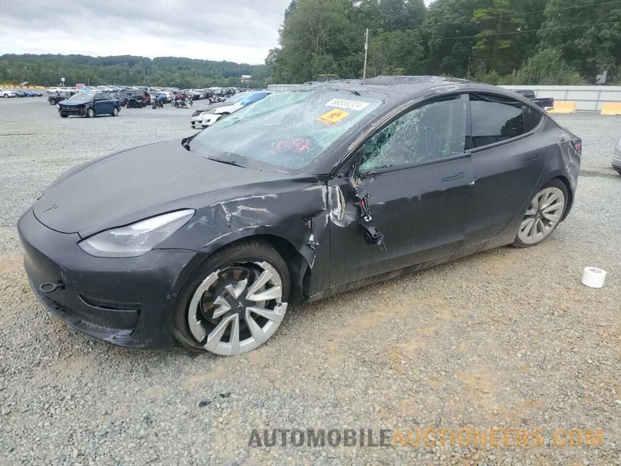 5YJ3E1EB8NF121592 TESLA MODEL 3 2022