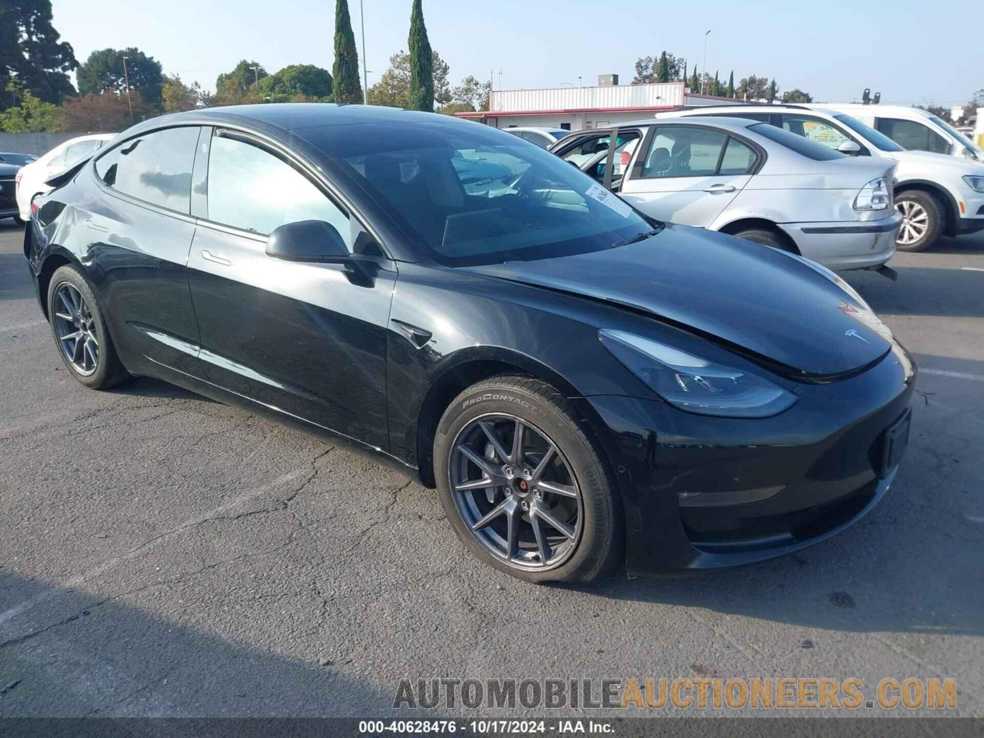 5YJ3E1EB8NF139249 TESLA MODEL 3 2022