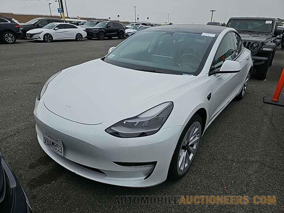 5YJ3E1EB8NF144841 Tesla Model 3 2022