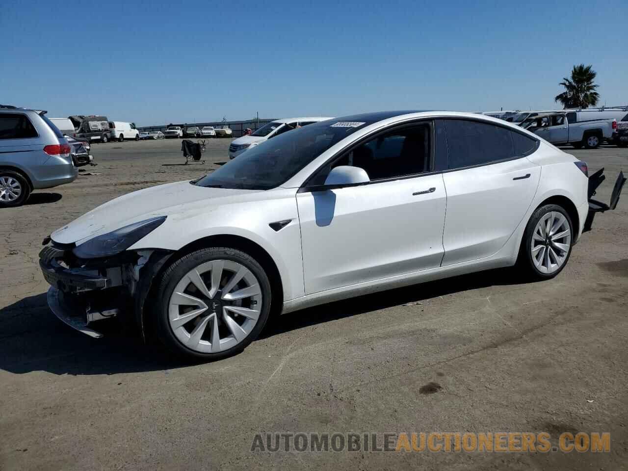 5YJ3E1EB8NF156195 TESLA MODEL 3 2022