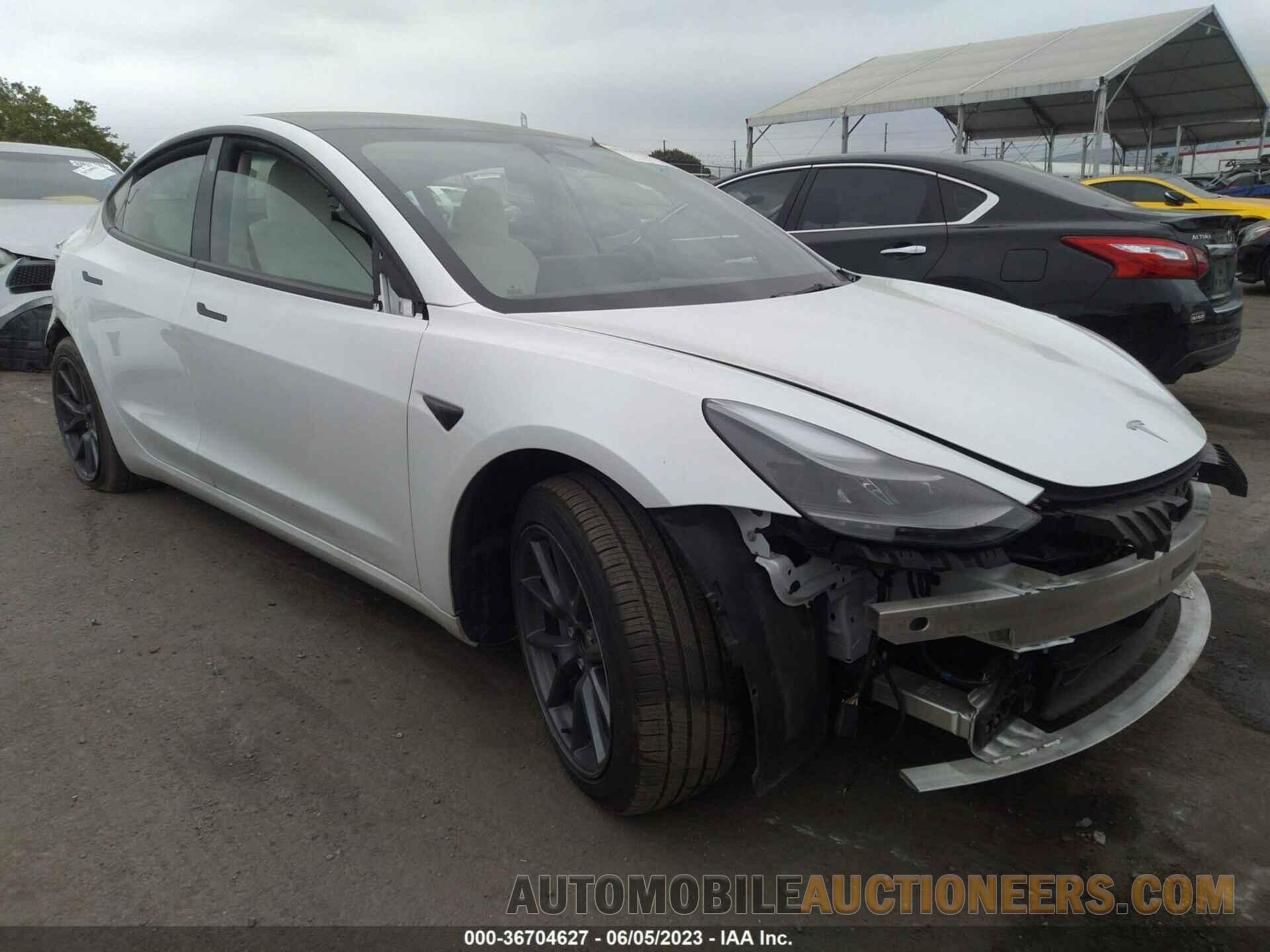 5YJ3E1EB8NF227072 TESLA MODEL 3 2022