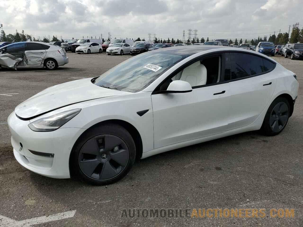 5YJ3E1EB8NF230439 TESLA MODEL 3 2022