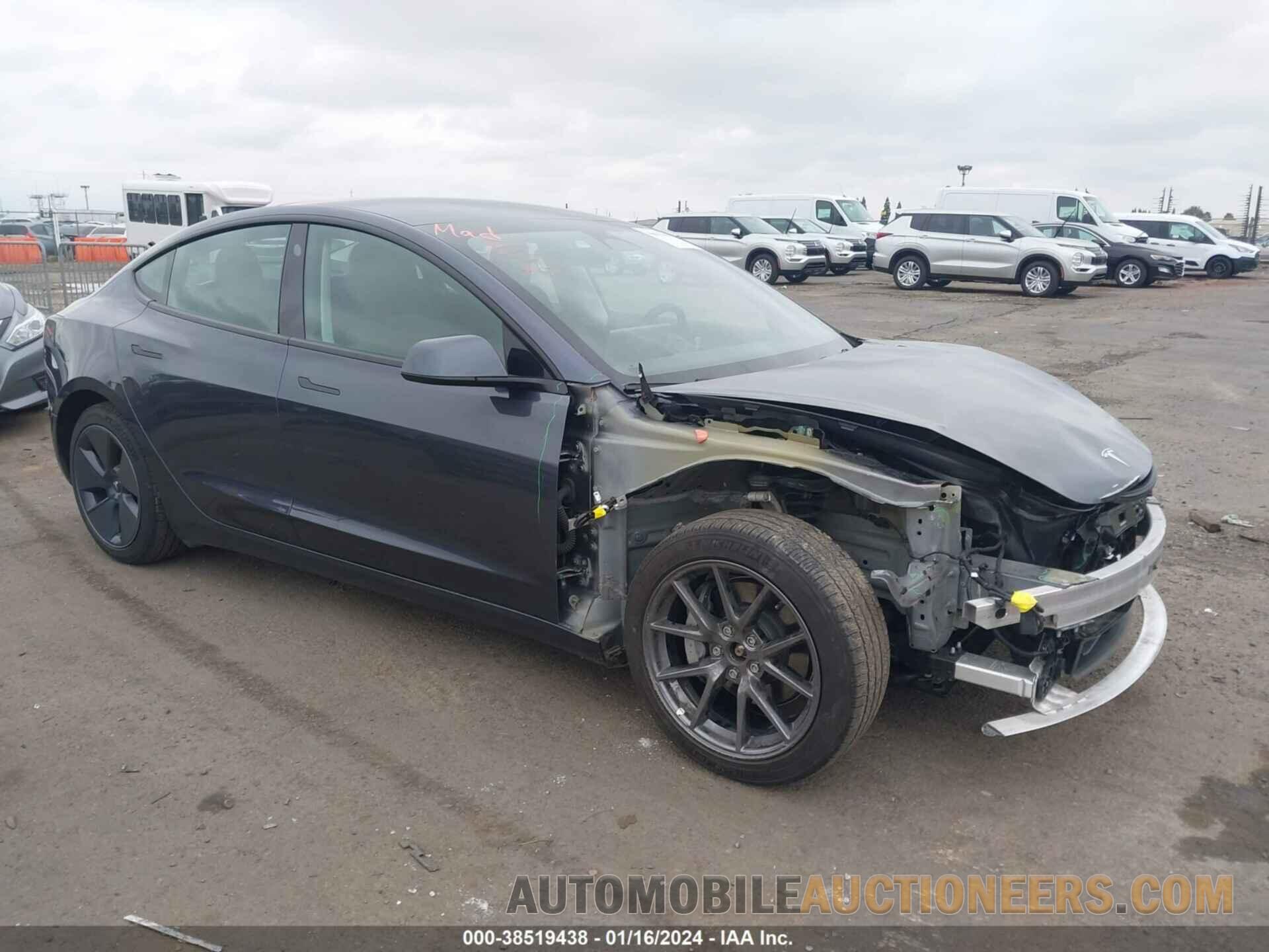 5YJ3E1EB8NF240453 TESLA MODEL 3 2022